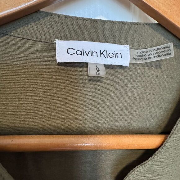 Calvin Klein Green 3/4 Sleeve Button Down Blouse - Picture 4 of 9